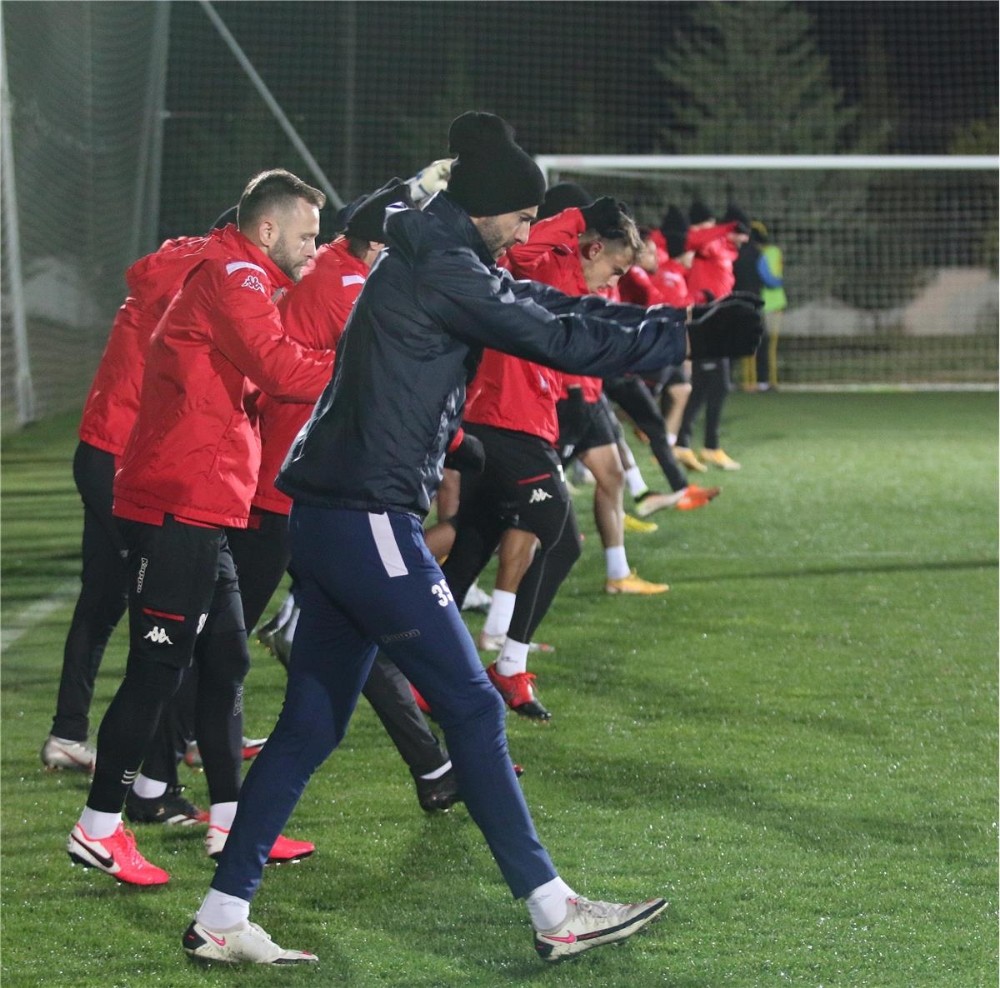 Antalyaspor, Konyaspor maçına 6 eksikle hazırlanıyor