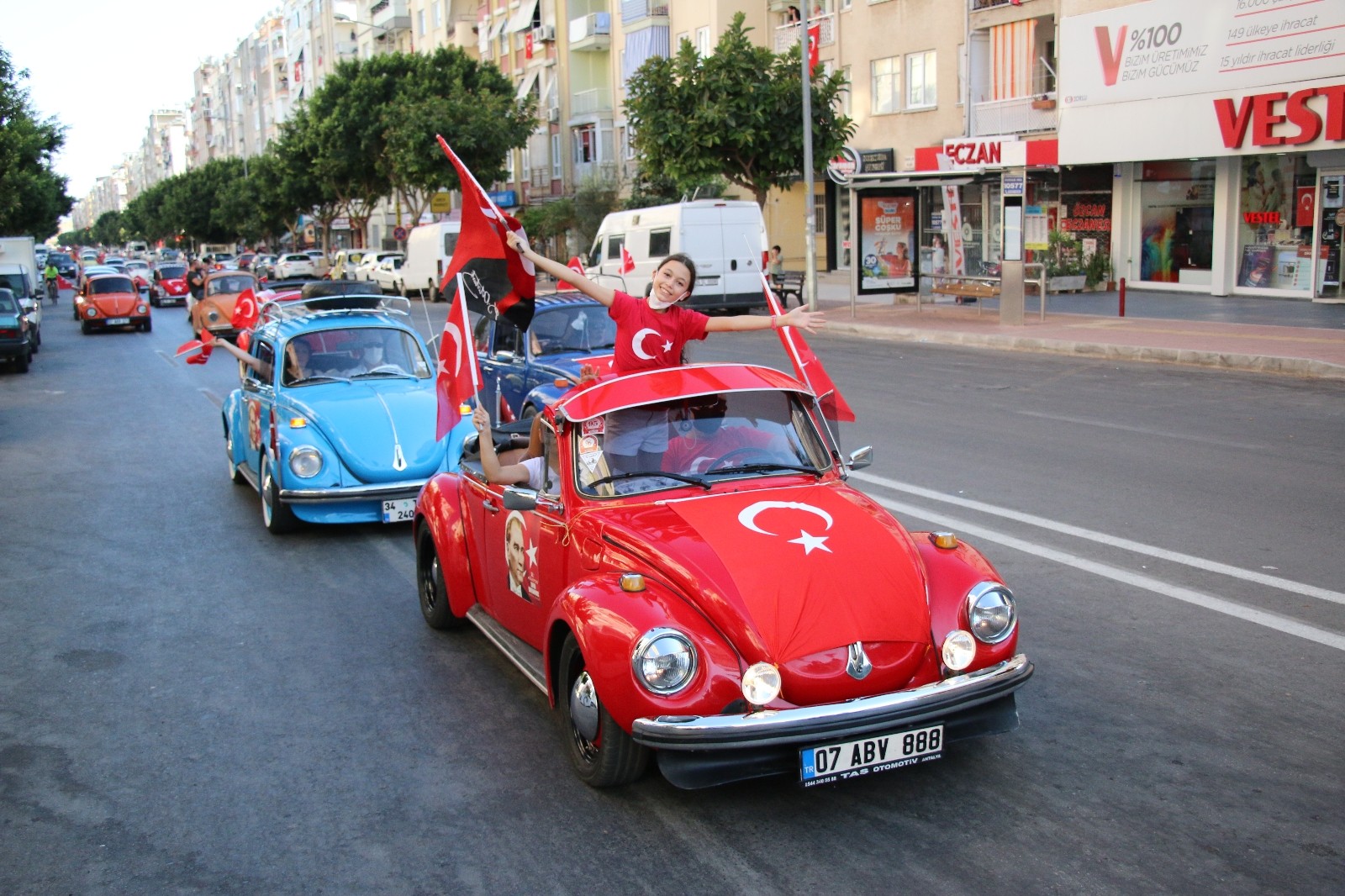Mobil fener alayı Antalya’yı dolaşacak