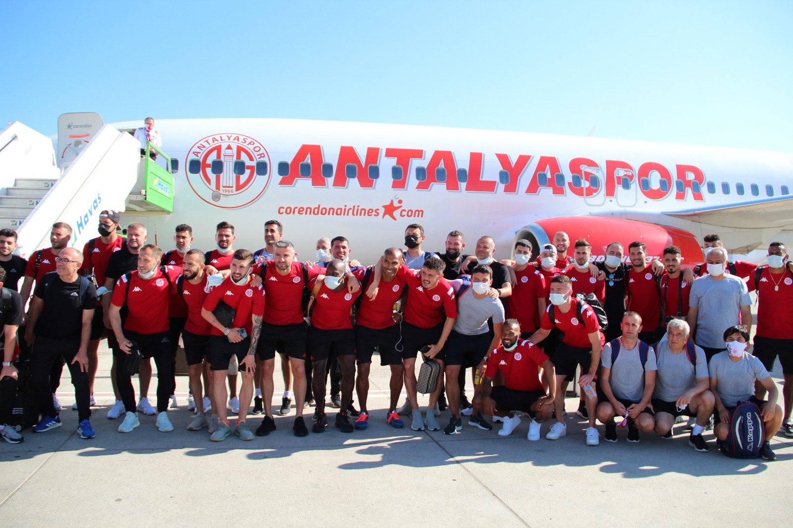 Antalyaspor’dan Corendon Airlines’le tarihi yolculuk