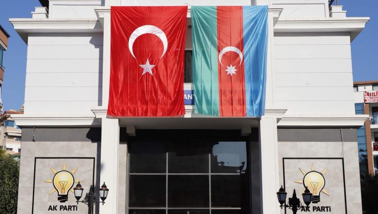 AK Parti Alanya Azerbaycan’ın Milli Kurtuluş Günü’nü unutmadı