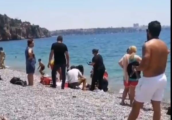 70 yaşındaki adam sahilde boğuldu