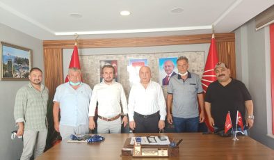 CHP’li Bağışlar ve mahalle temsilcileri Cengiz’i ziyaret ettiler