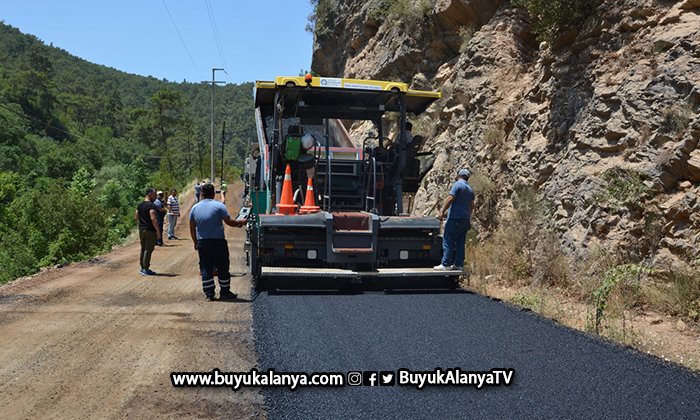 Demirtaş-Sapadere grup yolu asfaltlanıyor