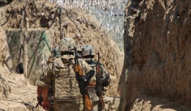 Ermeni askerler, nöbet tutan Azerbaycan askerlerine ateş açtı