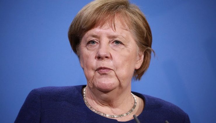 Merkel: ‘Belirli konuları birlikte şekillendirmek istiyorsak birbirimize bağımlıyız”AB, Rusya ve Türkiye ile ilişkilerde büyük zorluklarla karşı…