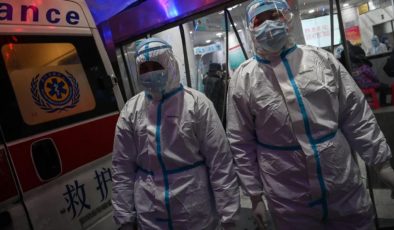 Pandemi öncesinde aşıyı bulan bilim insanının sır ölümü, koronanın laboratuvardan çıktığı iddialarını yeniden gündeme getirdi