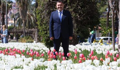 Başkan Yücel, Alanya halkının bayramını kutladı