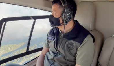 Bakan Pakdemirli, Manavgat yangın sahasını havadan helikopter ile inceledi