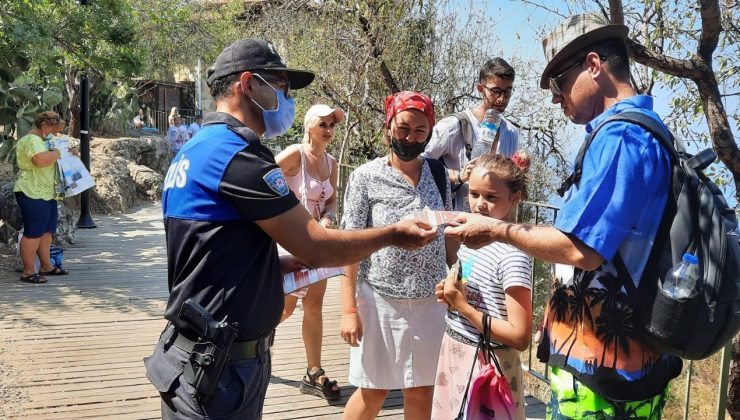 Alanya’da polisten turistlere sürpriz I ULAŞIM ARTIK DAHA KOLAY