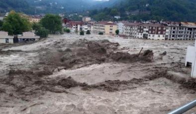 Sel felaketinin yaşandığı Kastamonu, Sinop ve Bartın’da 1 yıllık yağış neredeyse 48 saatte düştü