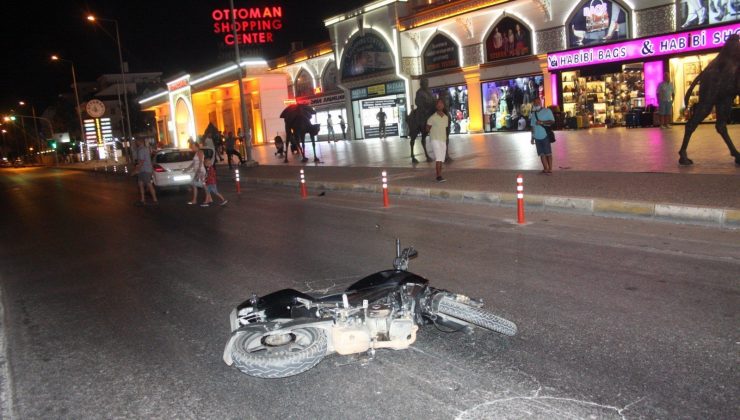 Motosikletin çarpıp metrelerce sürüklediği Alman turist hayatını kaybetti