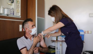 Antalya’da başarının sırrı yüzde 90’a yaklaşan aşı oranı
