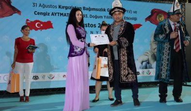 Kırgızlar 30’uncu yılı Alanya’da kutladı