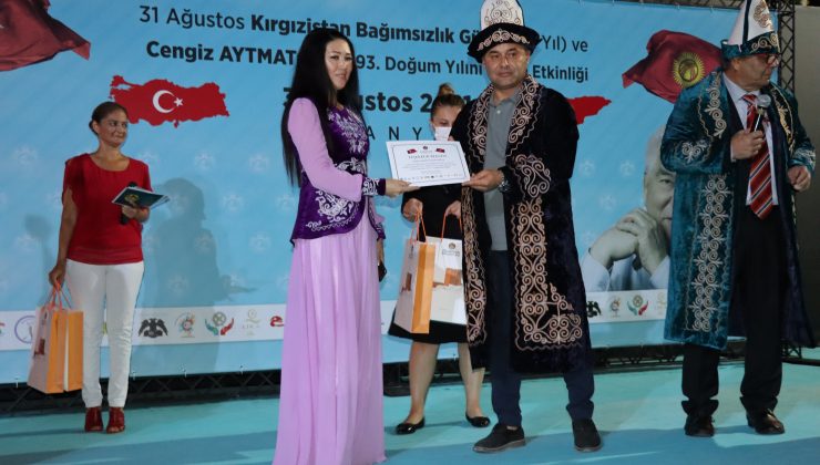 Kırgızlar 30’uncu yılı Alanya’da kutladı