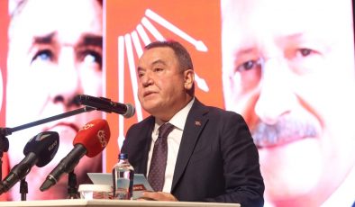 Başkan Böcek: ‘Antalya örtü altı üretimde birinci sırada’