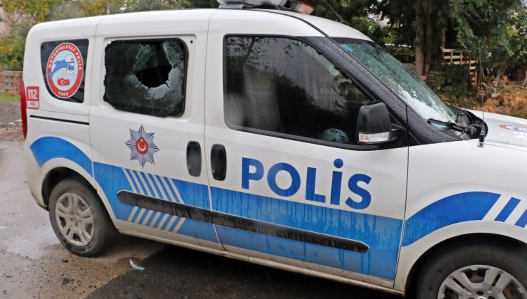 Polis otosuna taşlı saldırı: 4 gözaltı I VİDEO HABER