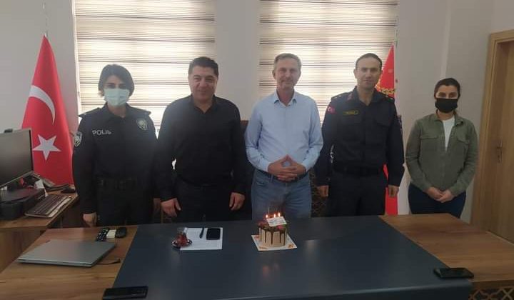 Gazipaşa Emniyet Müdürü’nden MHP’li Terzi’ye pasta sürprizi