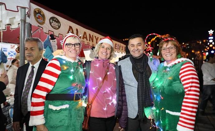 Alanya’da Yeni Yıl Pazarı açıldı