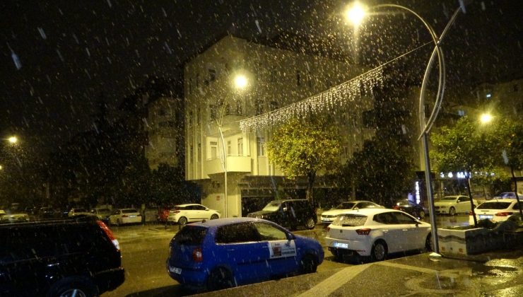 Alanya’nın komşusuna 14 yıl aradan sonra kar yağdı