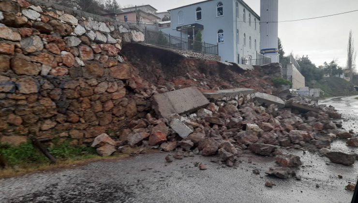 Alanya’da aşırı yağışlar cami duvarının yıkılmasına sebep oldu