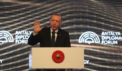 Cumhurbaşkanı Erdoğan: “Ukrayna yalnız bırakıldı”