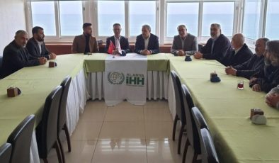 Filistin Büyükelçisi Alanya’daki yardım kuruluşlarıyla bir araya geldi