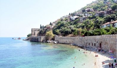 Antalya’ya yılın ilk 3 ayında kaç turist geldi