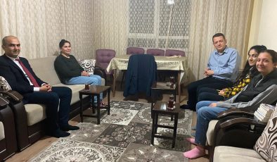 Alanya Kaymakamı Ürkmezer, Alanya’daki ailenin iftar sofrasına konuk oldu