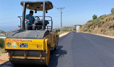 Alanya Belediyesi yol genişletme ve asfalt çalışmalarına devam ediyor