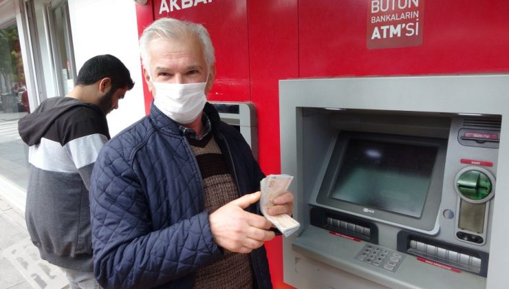 ATM’de para çekmek isterken 3 bin 400 TL buldu, bakın ne yaptı