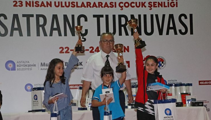 Büyükşehir’in satranç turnuvasının şampiyonları belli oldu