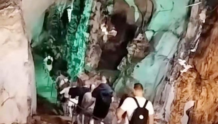 Yalan Dünya Mağarası Alanya’dan gelen turistlerin akınına uğradı