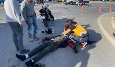Alanya’da motosiklet sürücüsü başındaki kask sayesinde ölümden döndü!