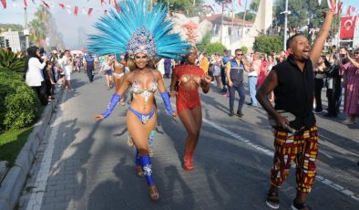 Alanya’da imitasyon Rio Karnavalı’na vatandaştan tepki!