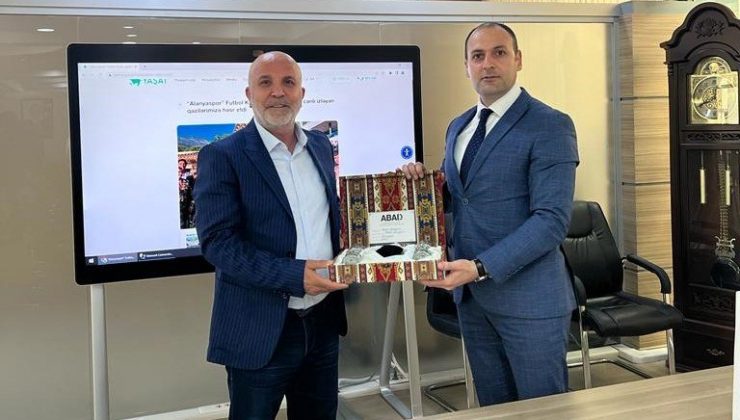 Başkan Çavuşoğlu’ndan Azerbaycan kahramanlarına destek ziyareti