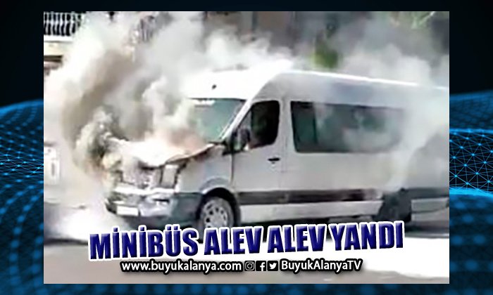 Alev alev yanan tur minibüsü için mahalleli seferber oldu