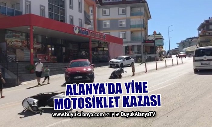 Alanya’da iki motosiklet çarpıştı