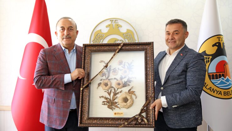 Çavuşoğlu ve Ersoy’dan Alanya Belediyesi’ne ziyaret