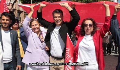 Murat Özçelik 1 Mayıs İşçi Bayramı’nı kutladı