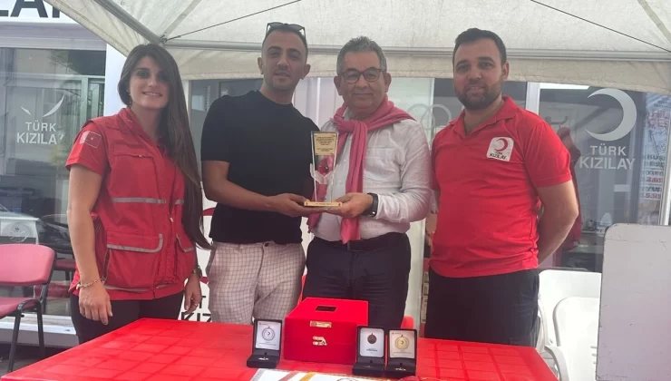 Kestelspor Basın Sözcüsü Alper’e Kızılay’dan gururlandıran ödül