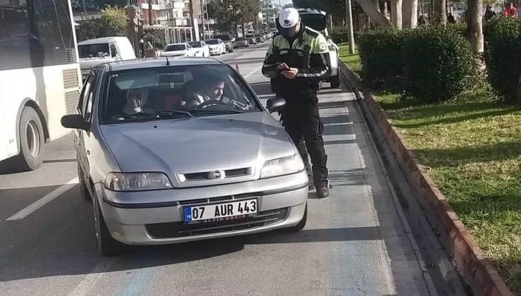 Alanya’da 225 sürücüye ceza yağdı