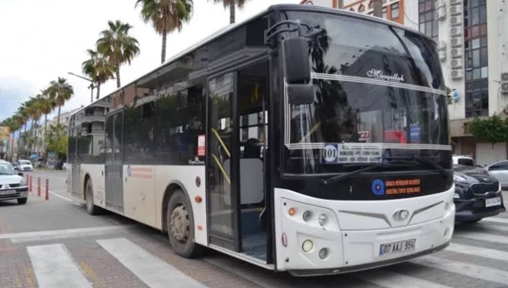 Alanya’da halk otobüsü tarifesine ZAM