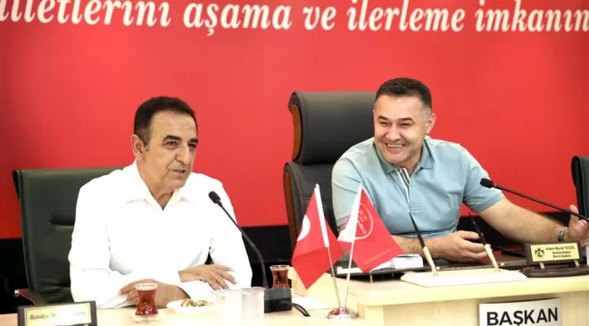 Mustafa Sünbül: “Alanya’da CHP enkaz edebiyatına sığınıyor”