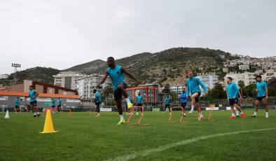 Alanyaspor İstanbulspor maçı hazırlıklarını TAMAMLADI